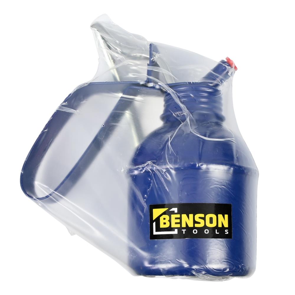 Oil can fixed spout