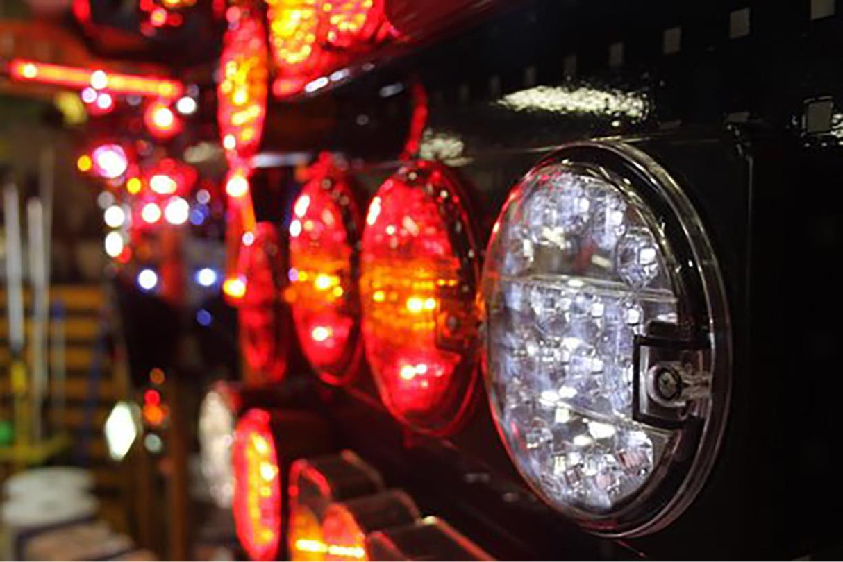 Feu arrière camion rond LED 140 mm