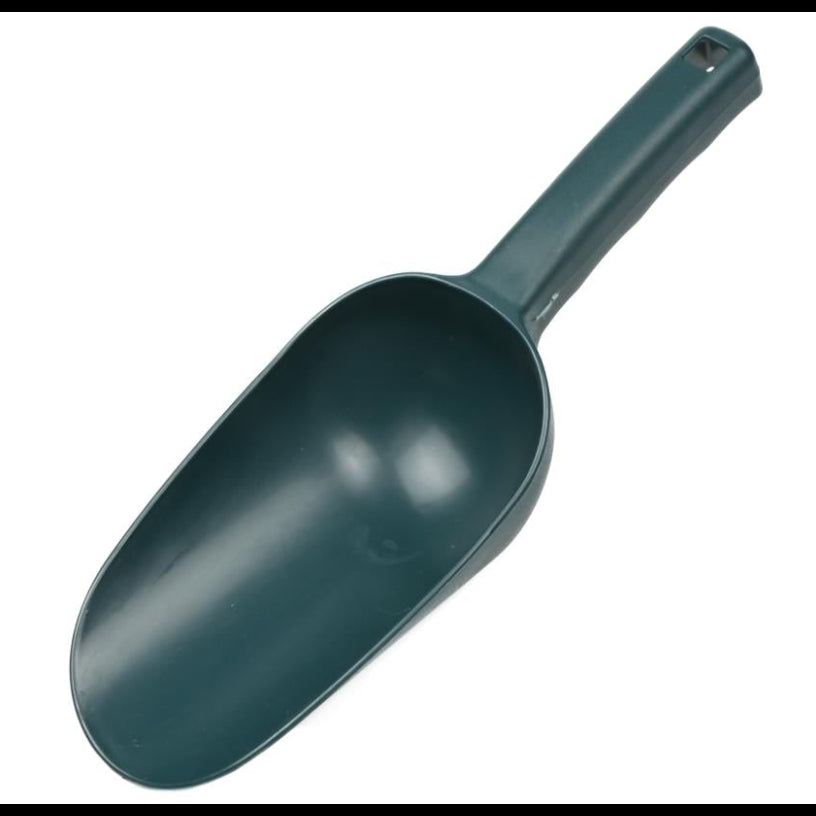 Pelle polyvalente plastique