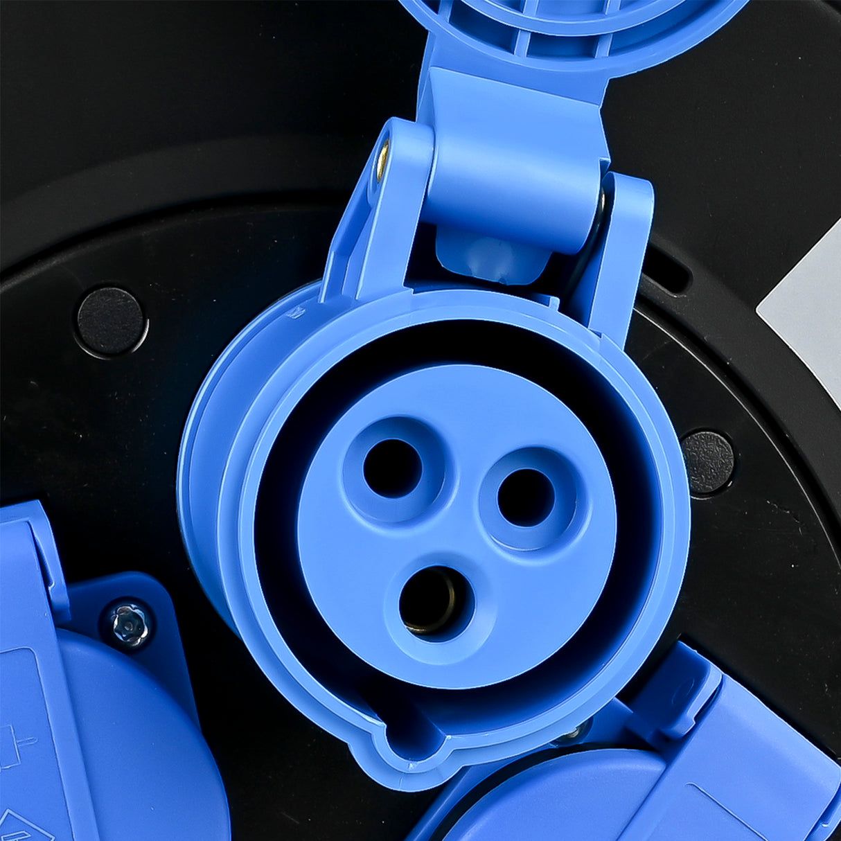 CEE / schuko Cable reel 25 mtr