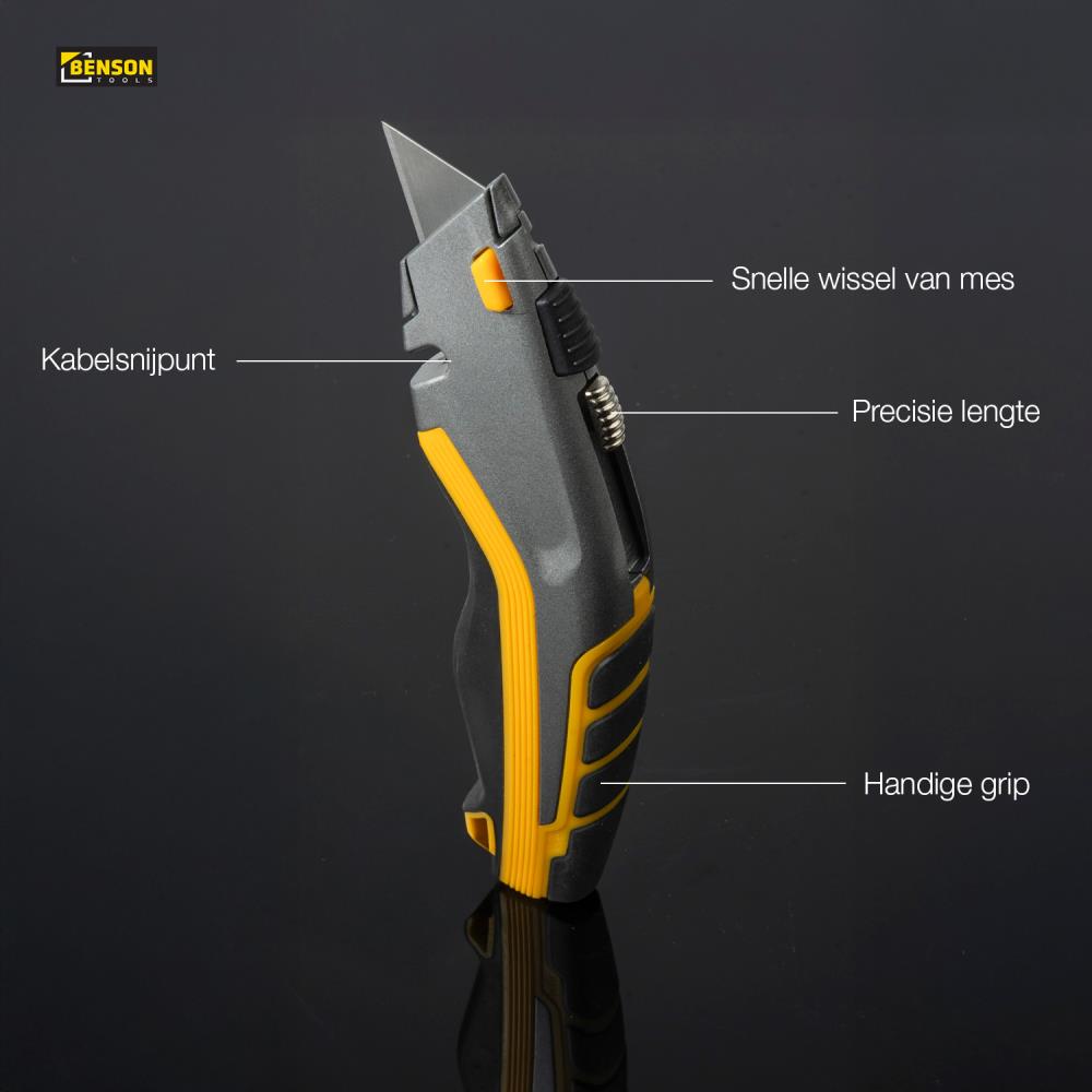 Utility knife auto-loading