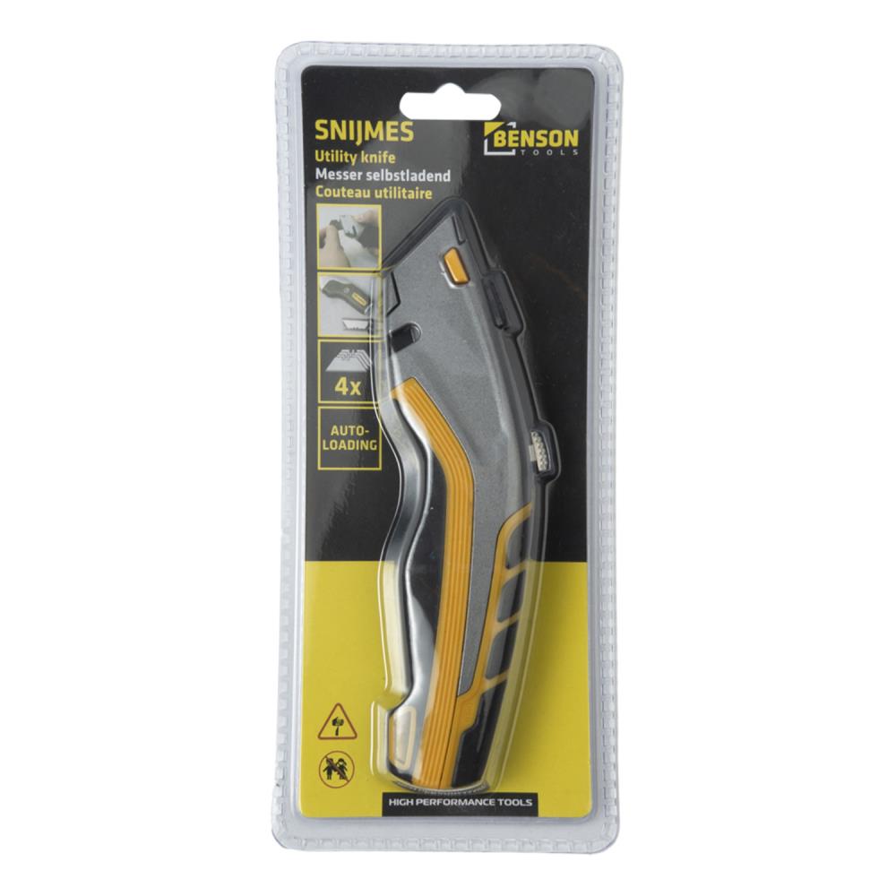 Utility knife auto-loading