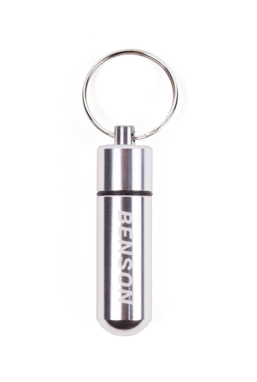 Boîte à pilules avec porte-clés 52 x ø 14 mm