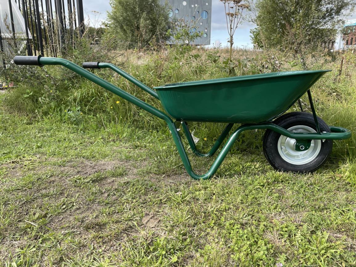 Kruiwagen groen metaal