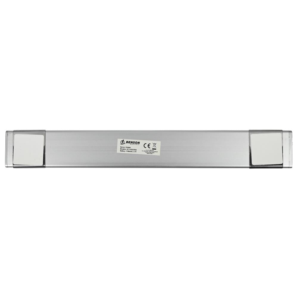 LED wardrobe light with PIR sensor
